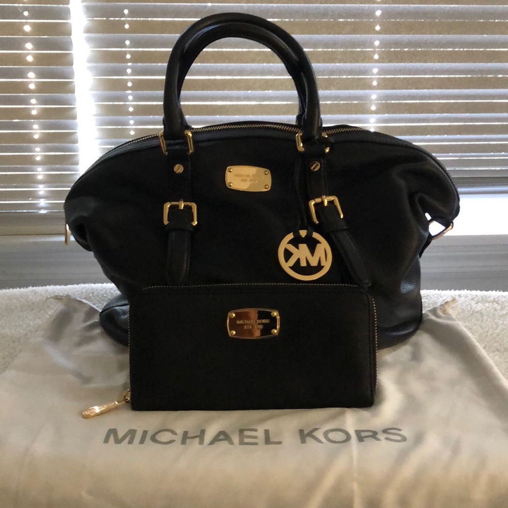 Michael Kors bag with Wallet